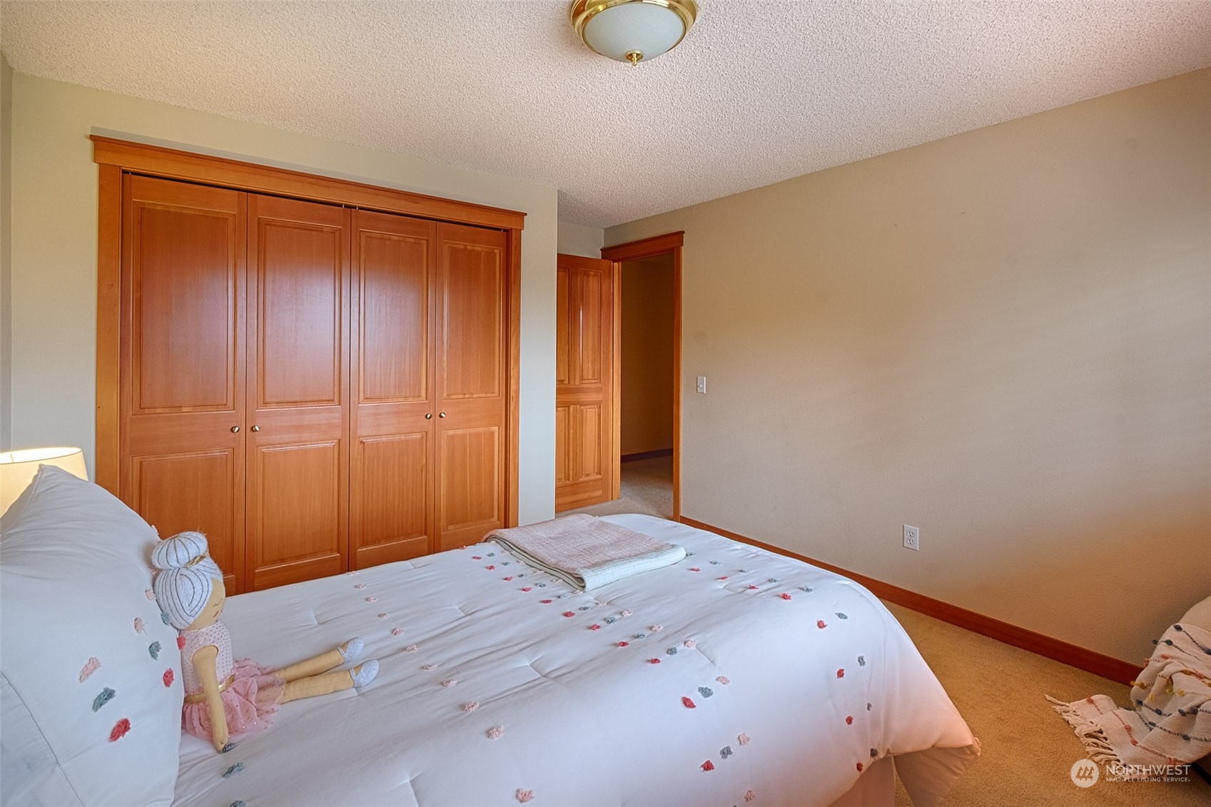 26913 Avon Court , -7135