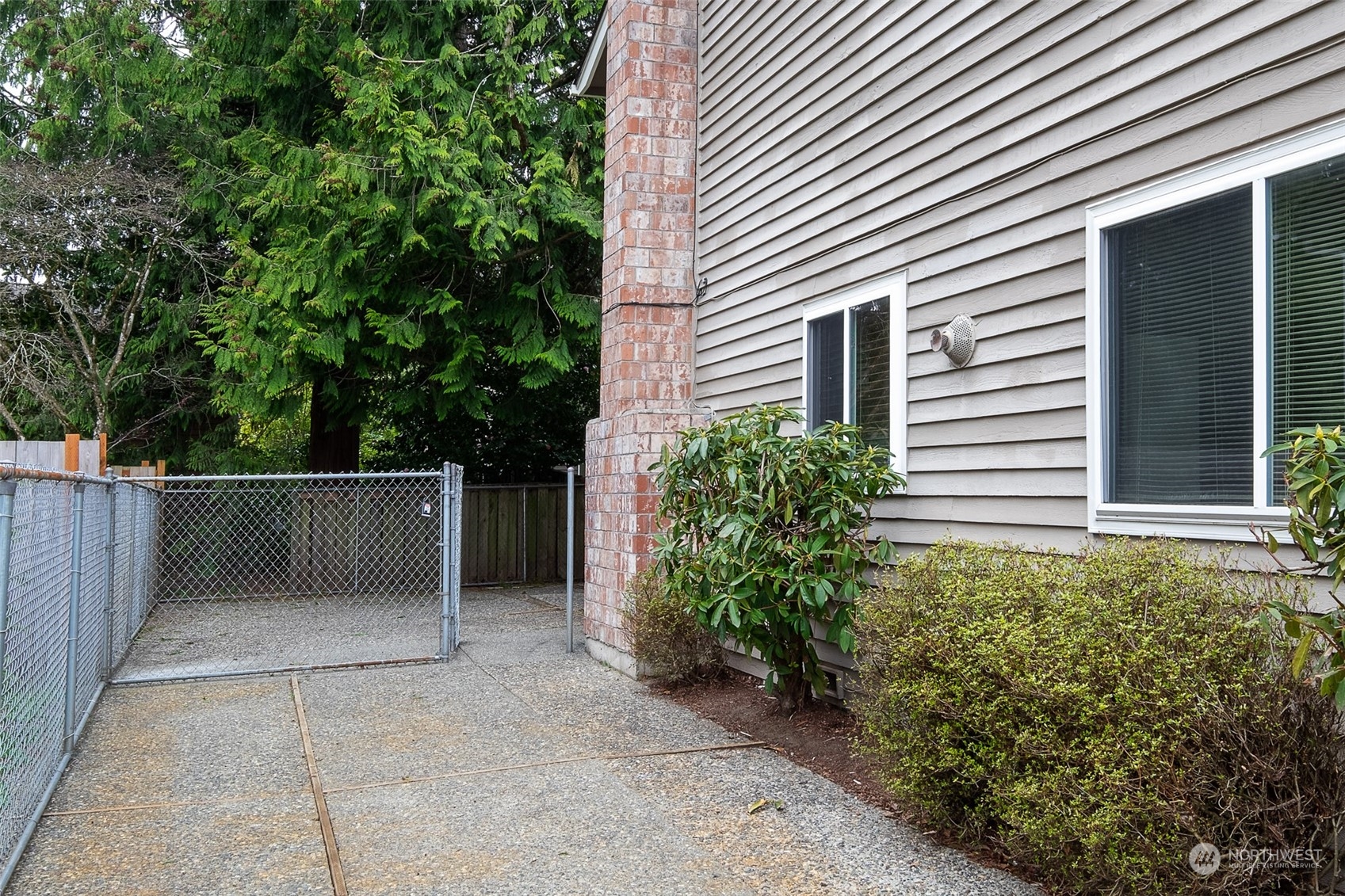 26913 Avon Court , -7135