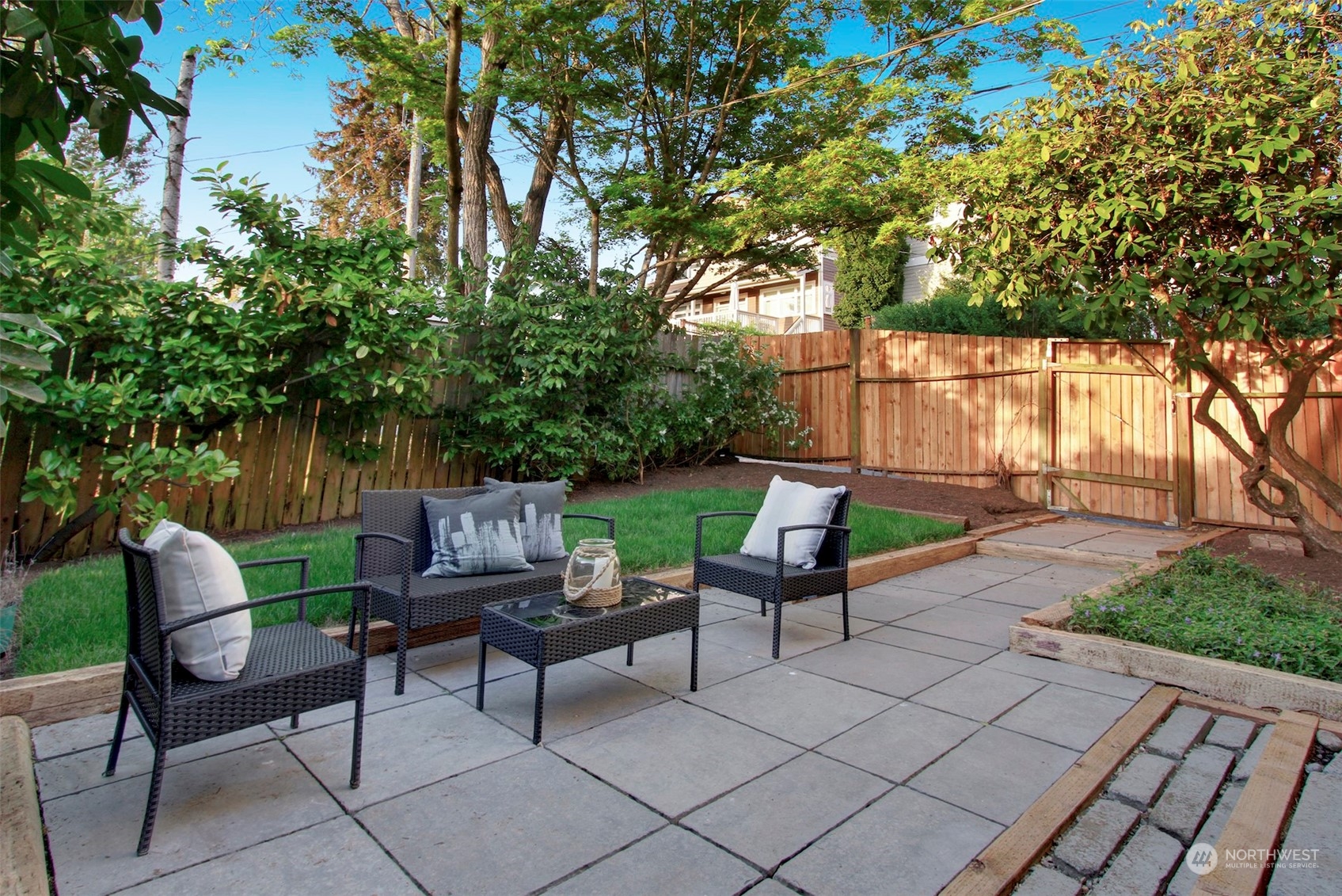 3008 NE 57th Street