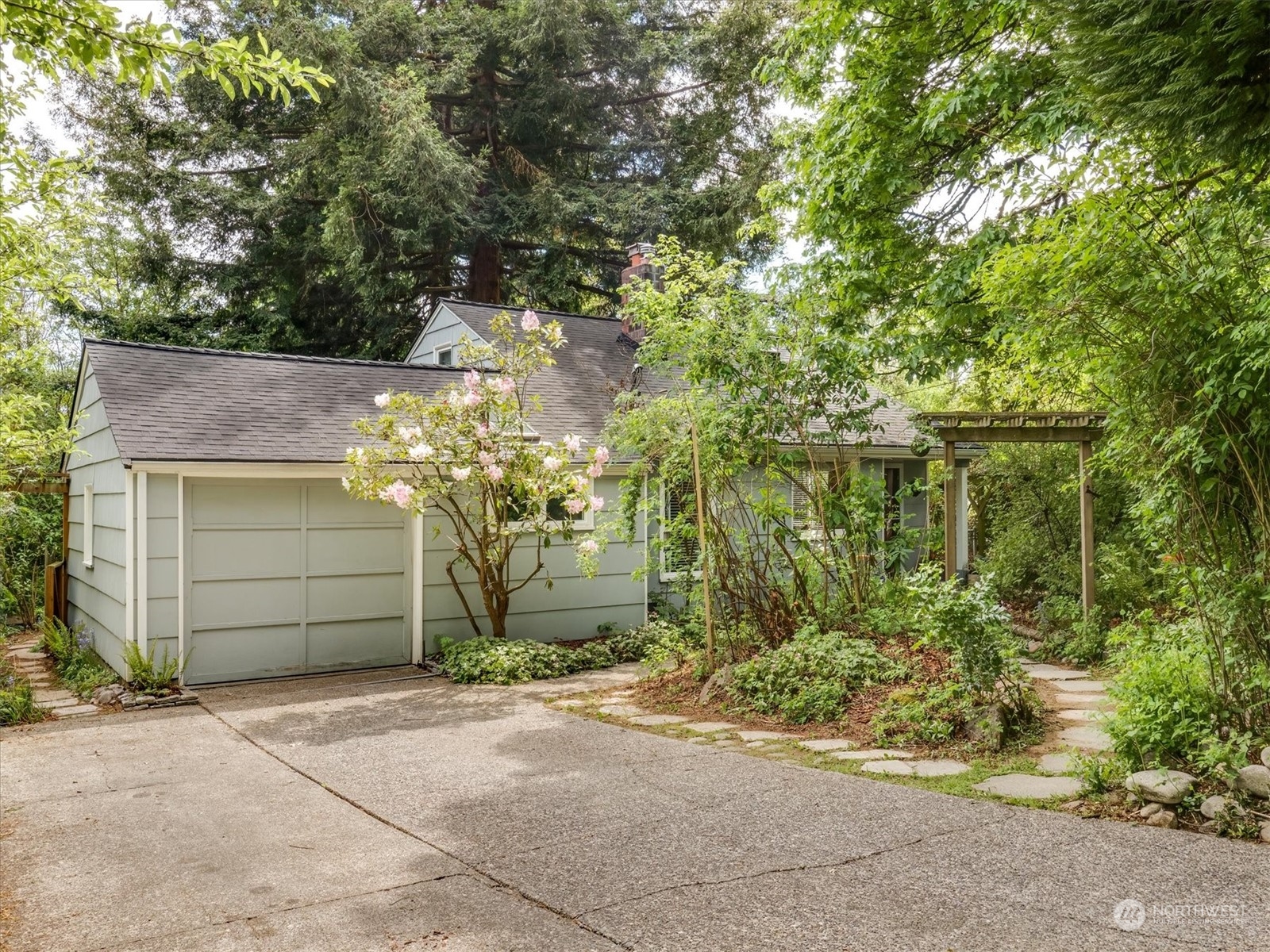 2303 N 115th Street