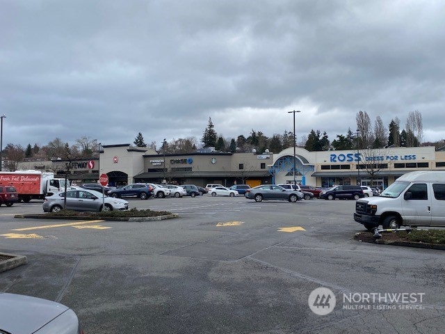 40 xx Rainier Avenue S