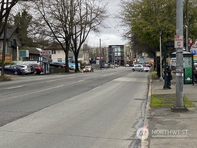40 xx Rainier Avenue S