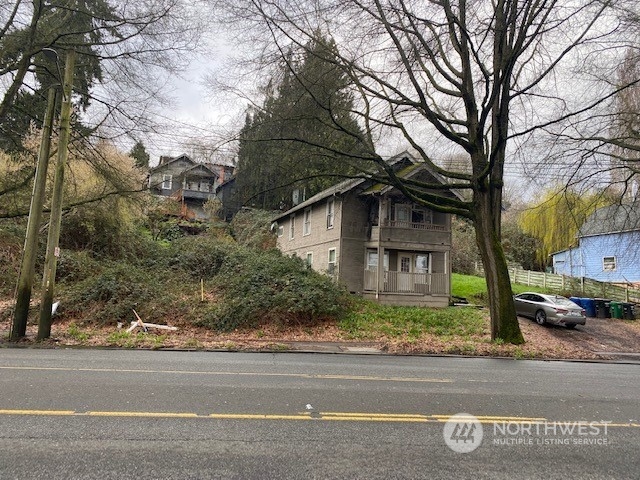40 xx Rainier Avenue S