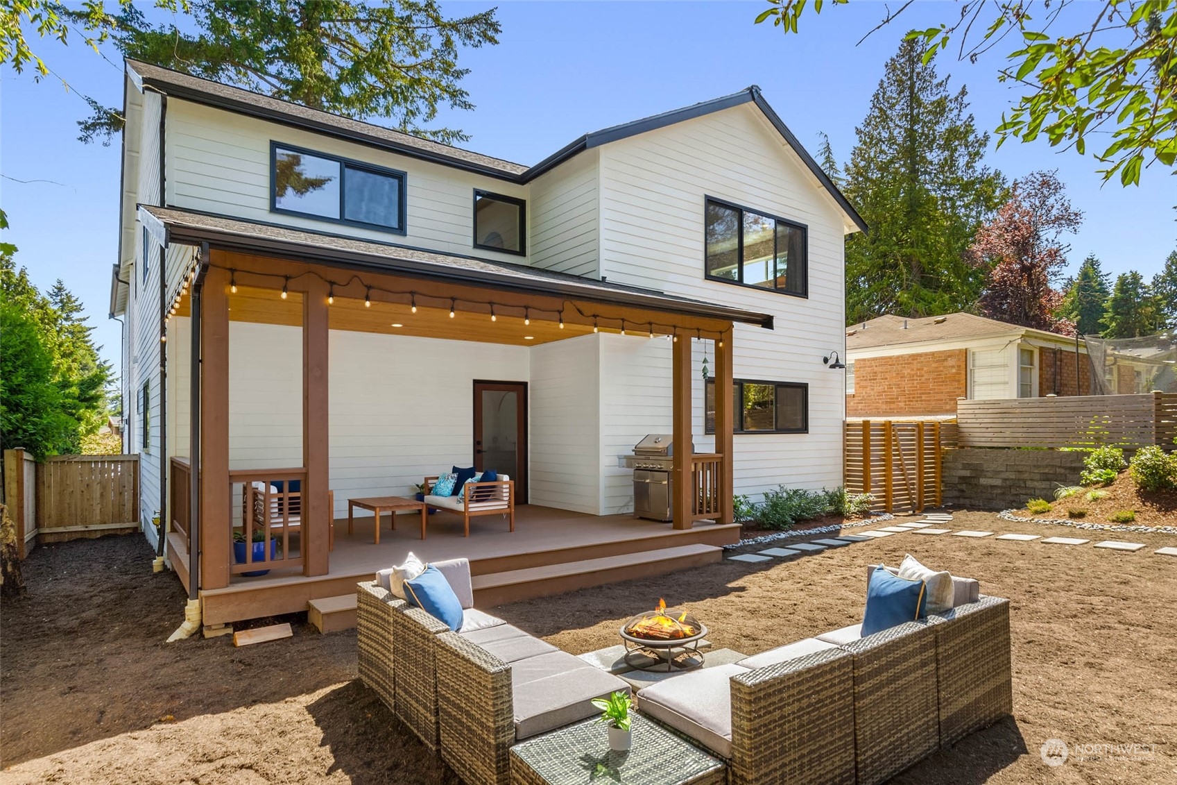 3040 NE 200th Street