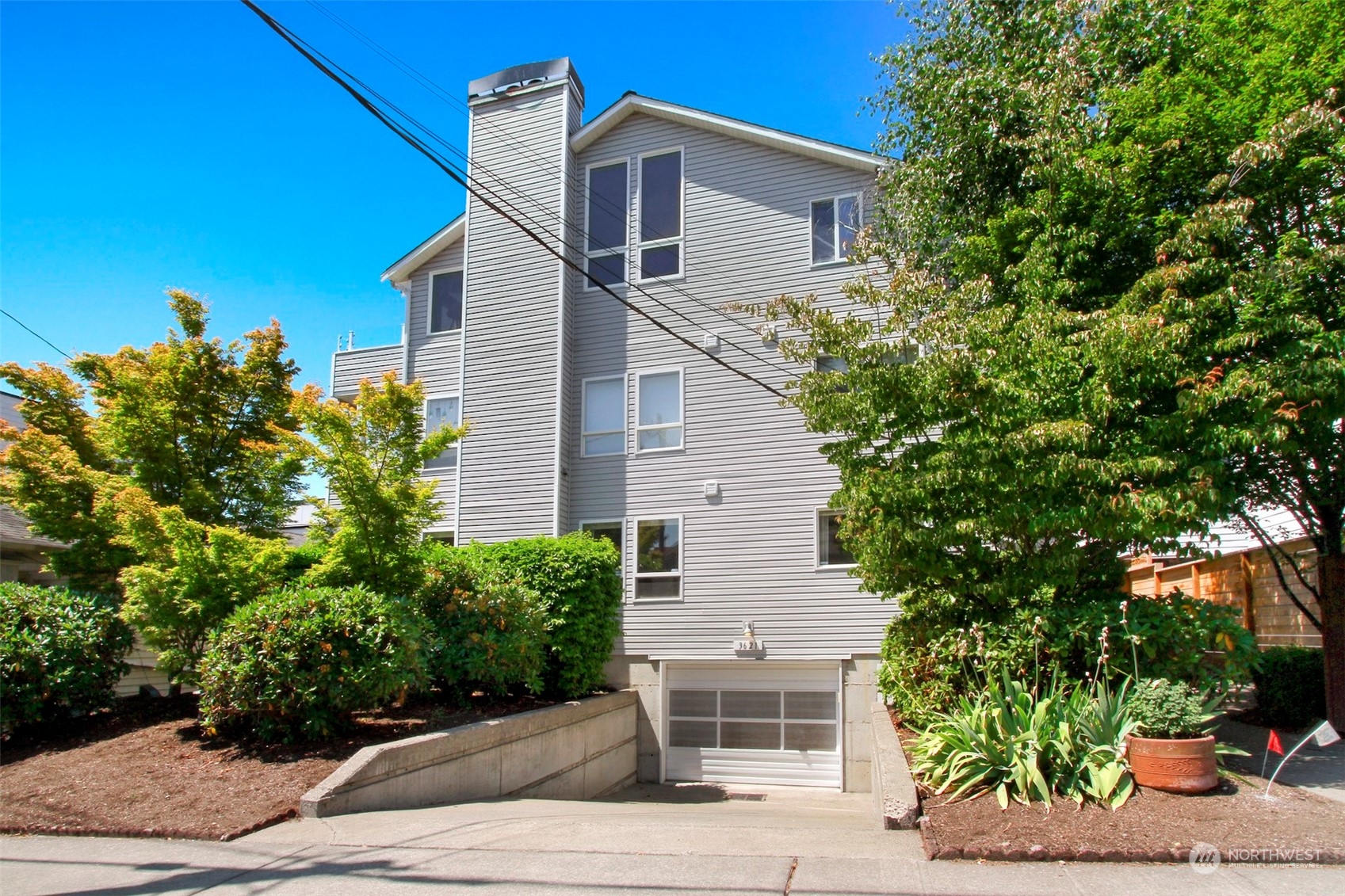 3621 Wallingford Avenue N #101