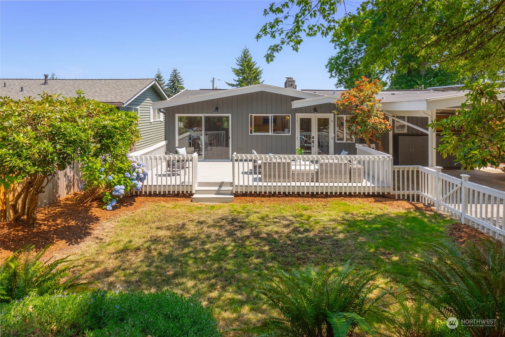 10035 39th Avenue NE