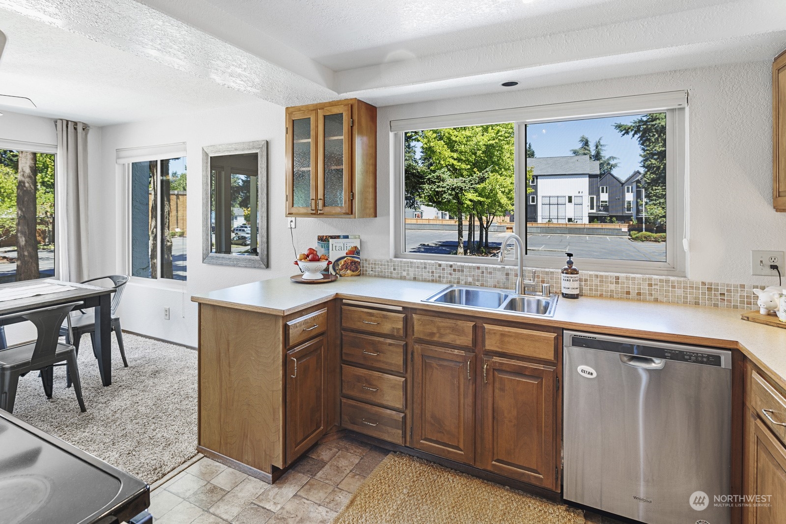 132 N 132nd Street #203, -7328 Unit: 203