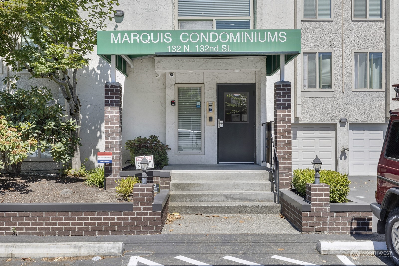 132 N 132nd Street #203, -7328 Unit: 203