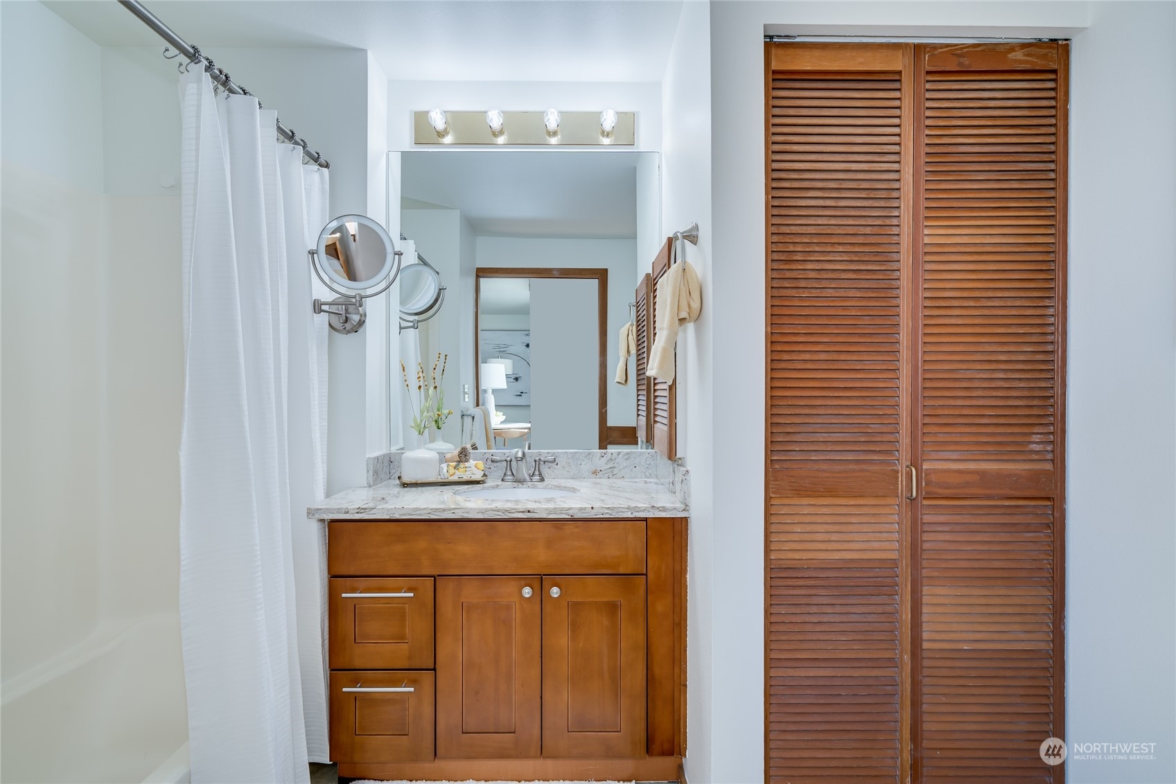 2350 10th Avenue E #212