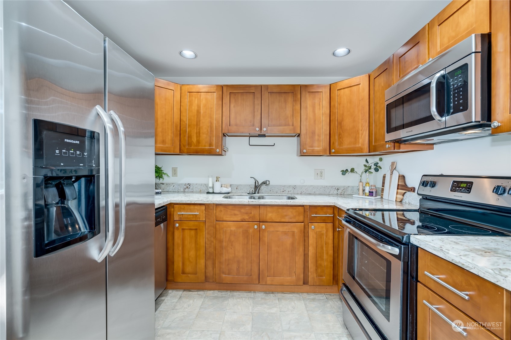 2350 10th Avenue E #212