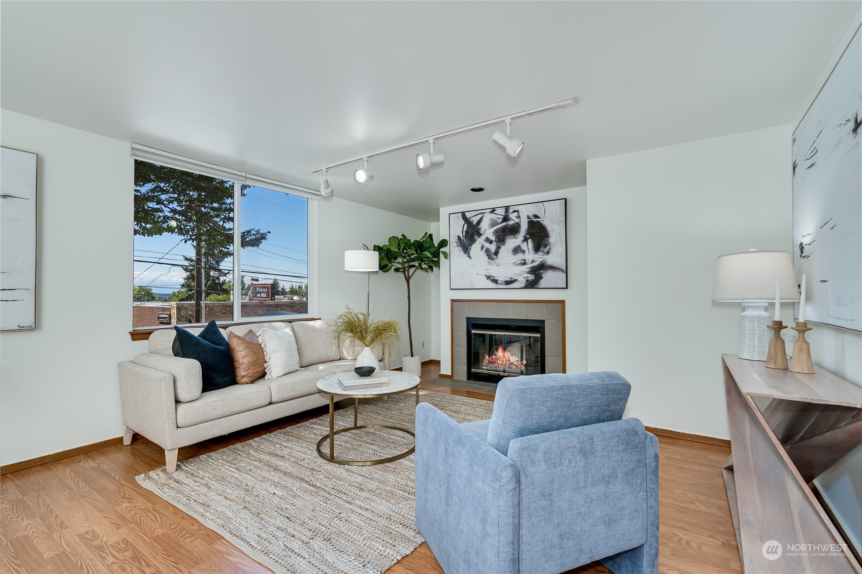 2350 10th Avenue E #212