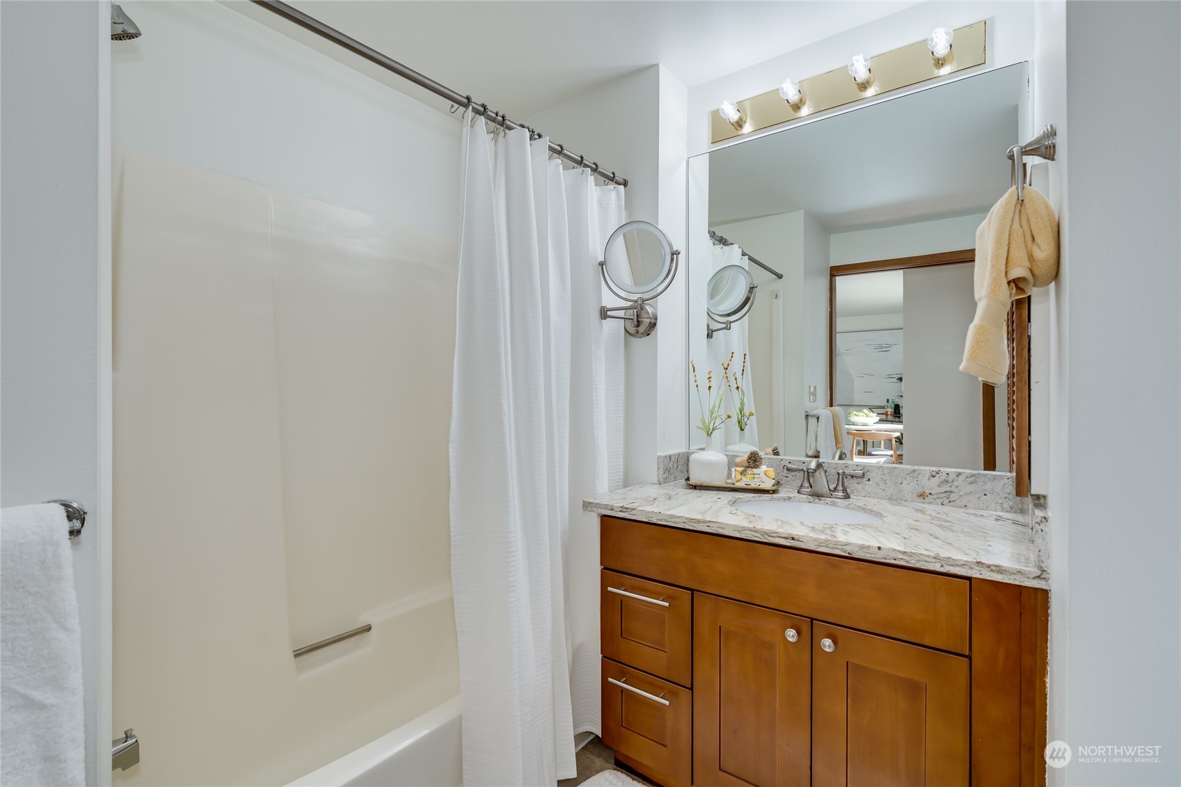 2350 10th Avenue E #212