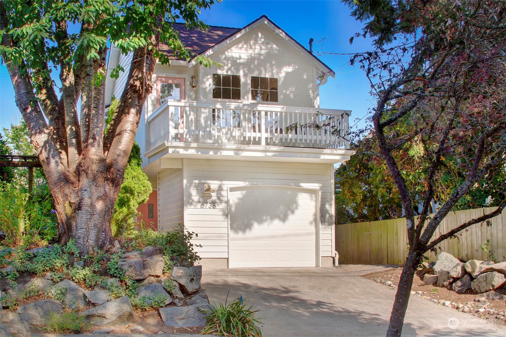 6738 12th Avenue NW