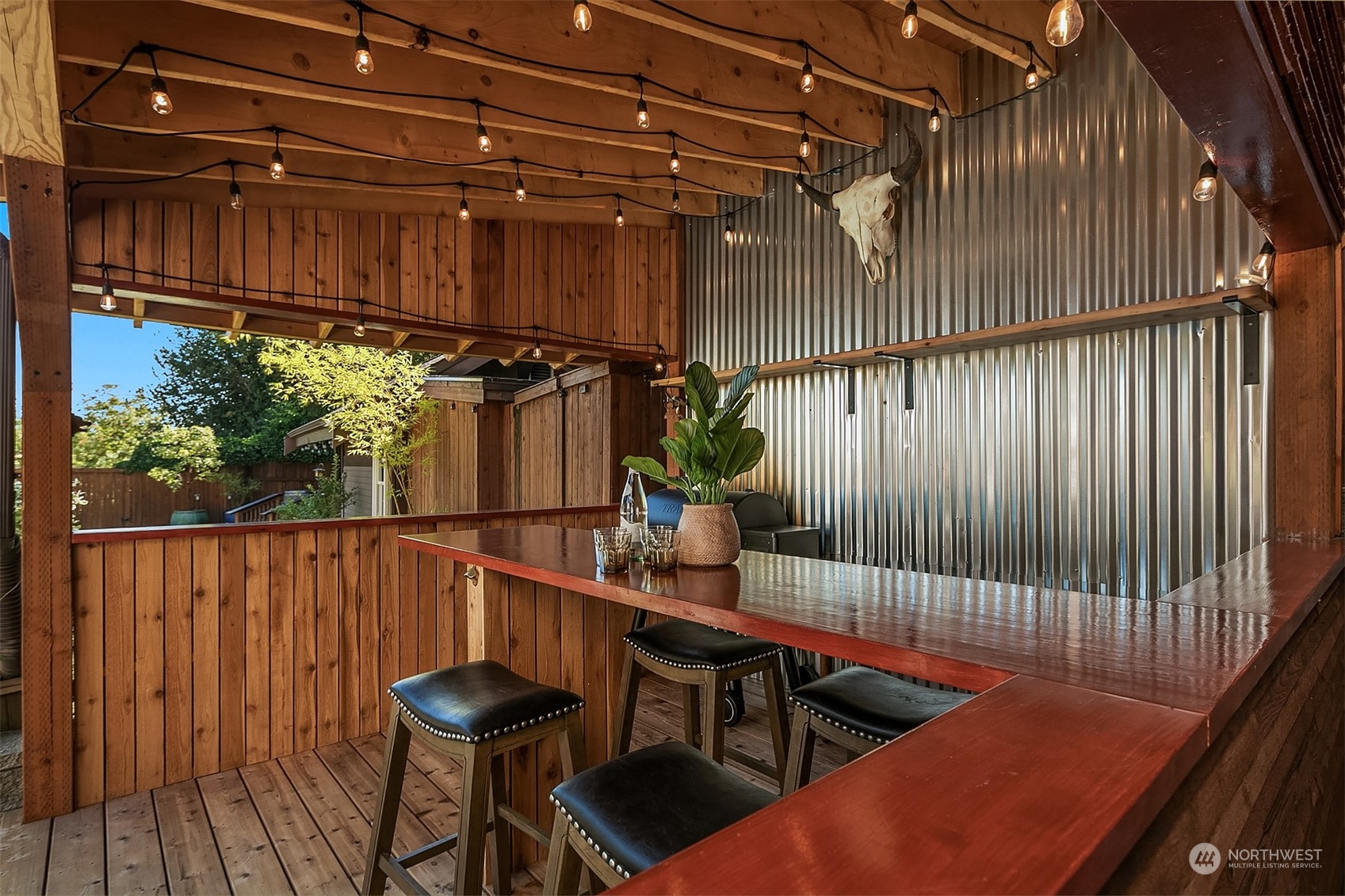 10040 38th Avenue NE