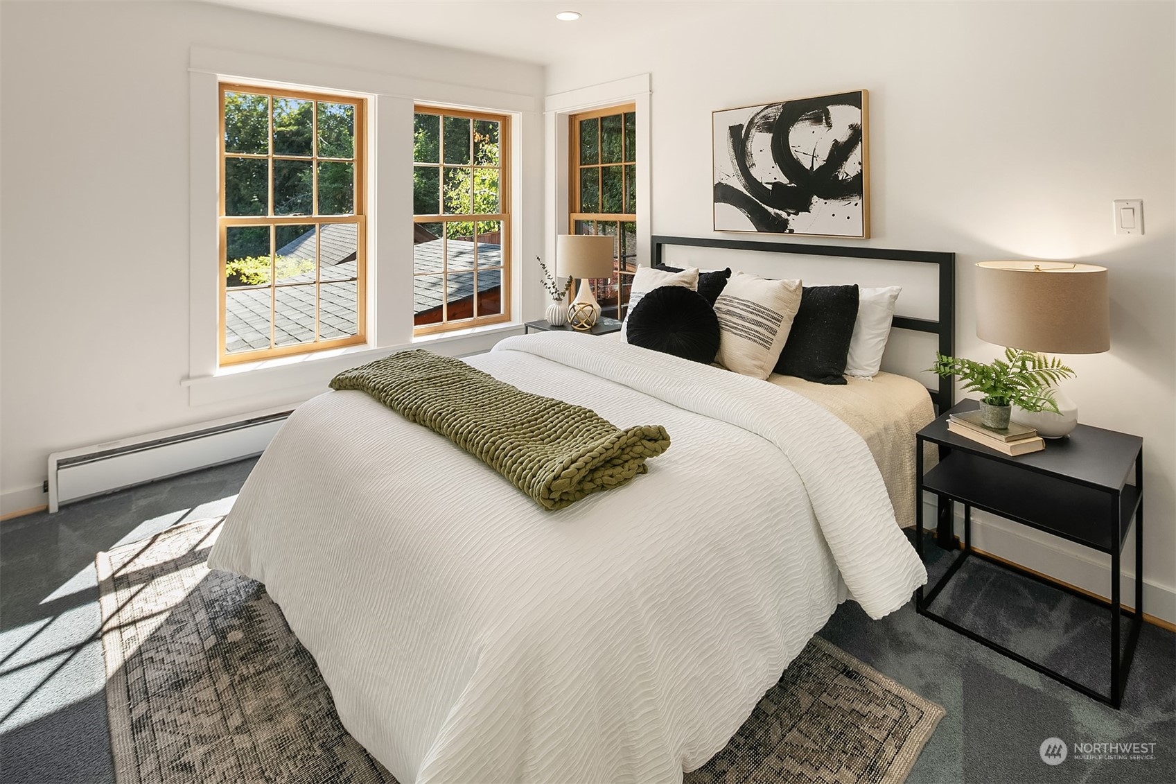 10040 38th Avenue NE