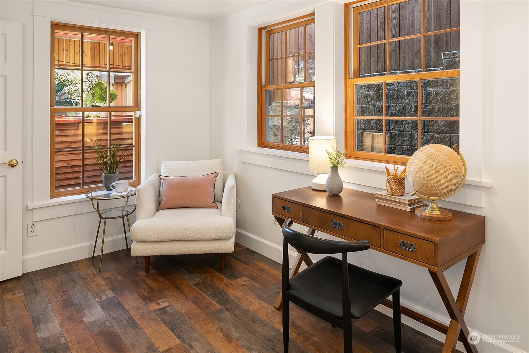 10040 38th Avenue NE