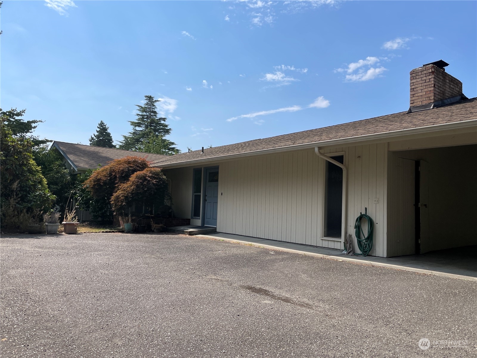 9015 NE 22nd Place