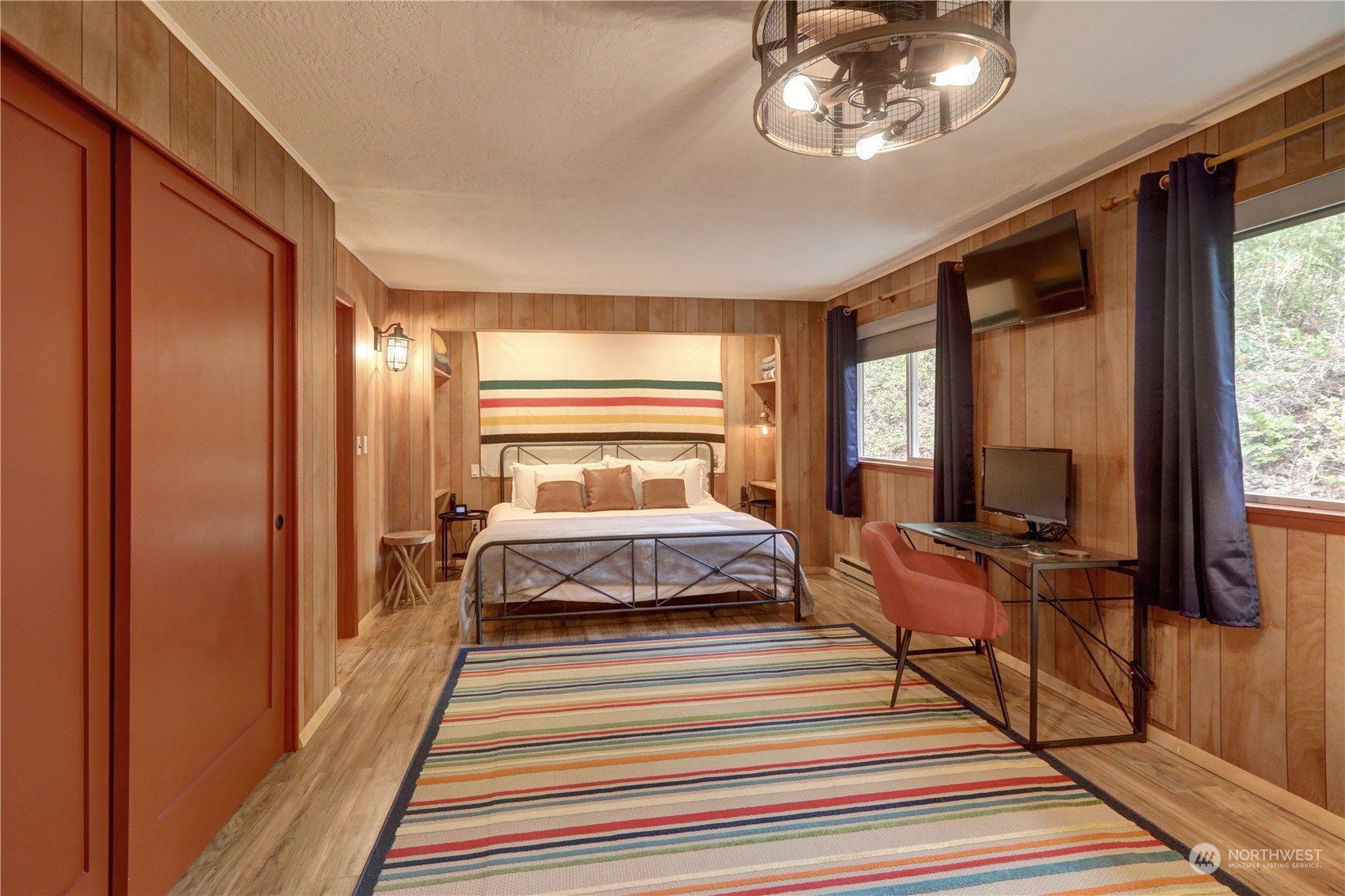 170 N Duckabush Loop W