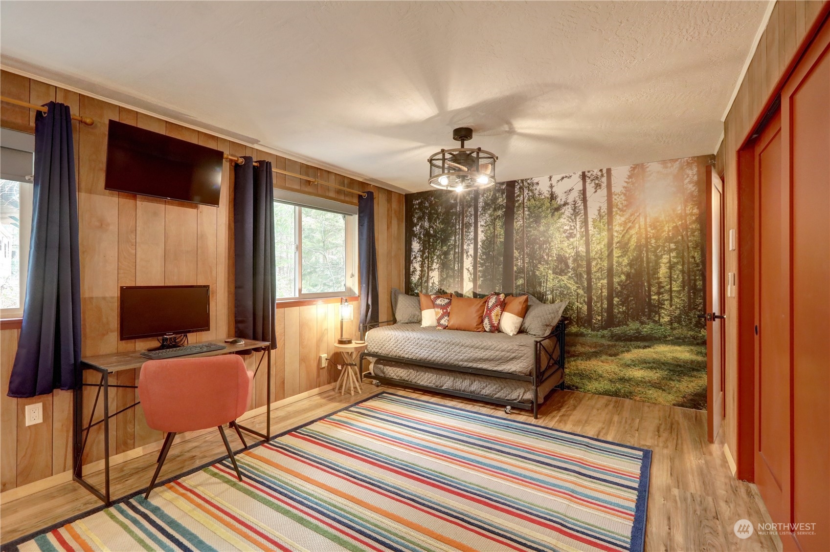 170 N Duckabush Loop W