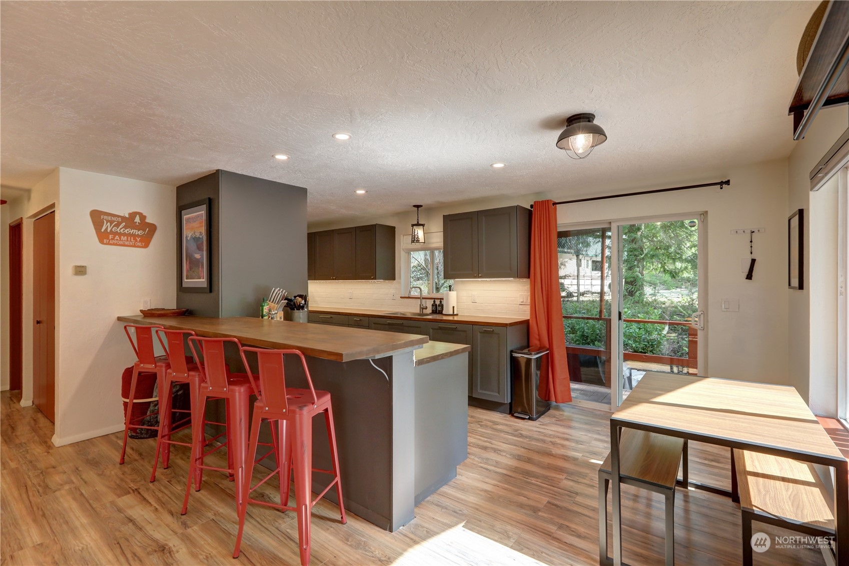 170 N Duckabush Loop W