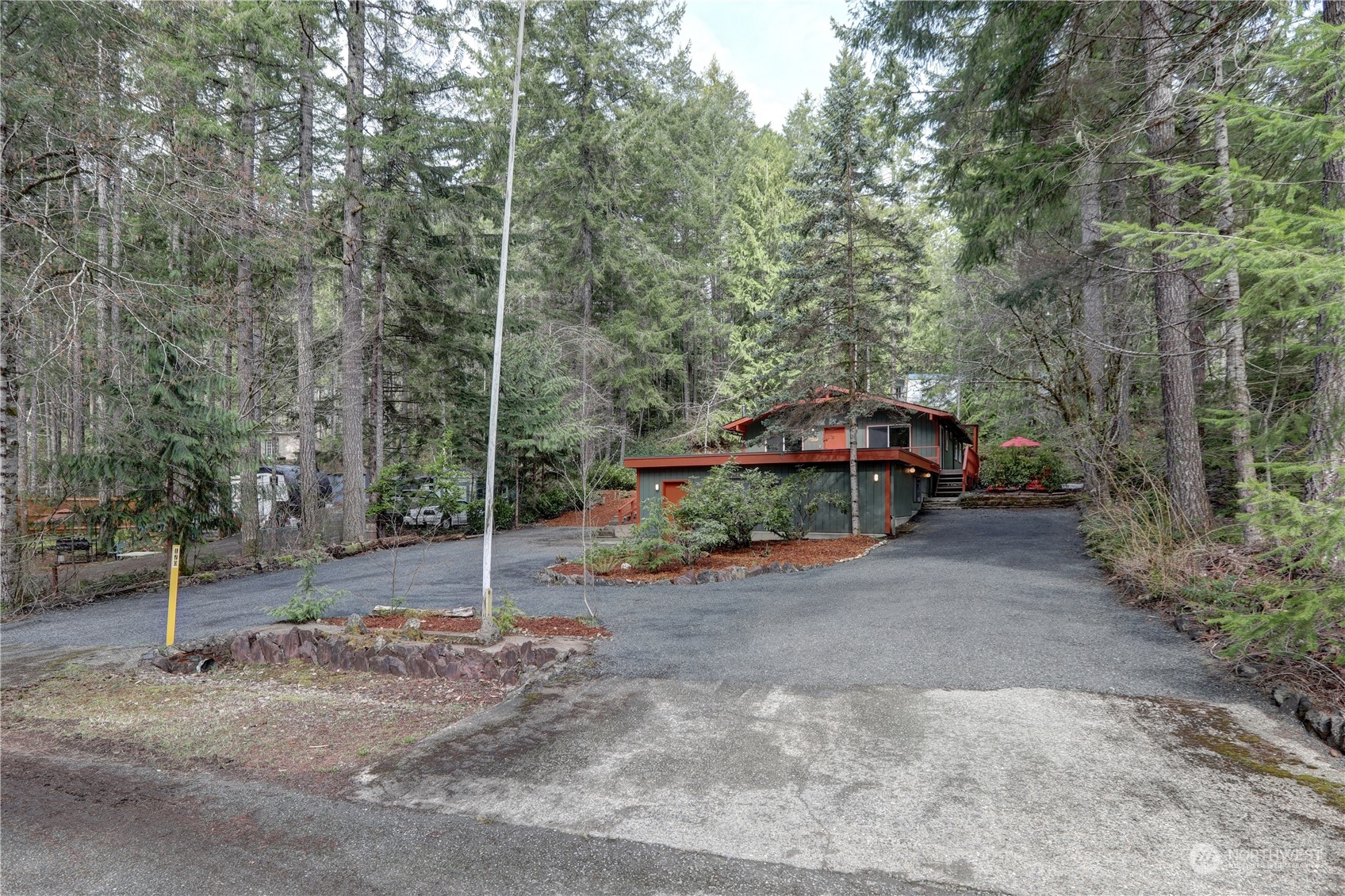 170 N Duckabush Loop W