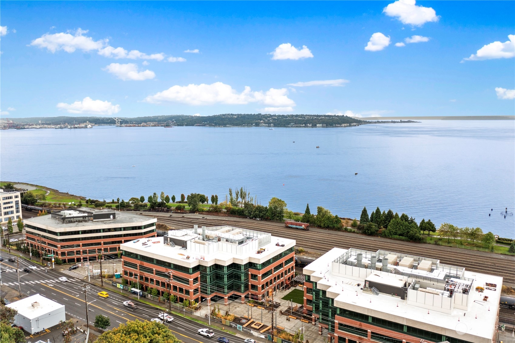 521 5th Avenue W #301