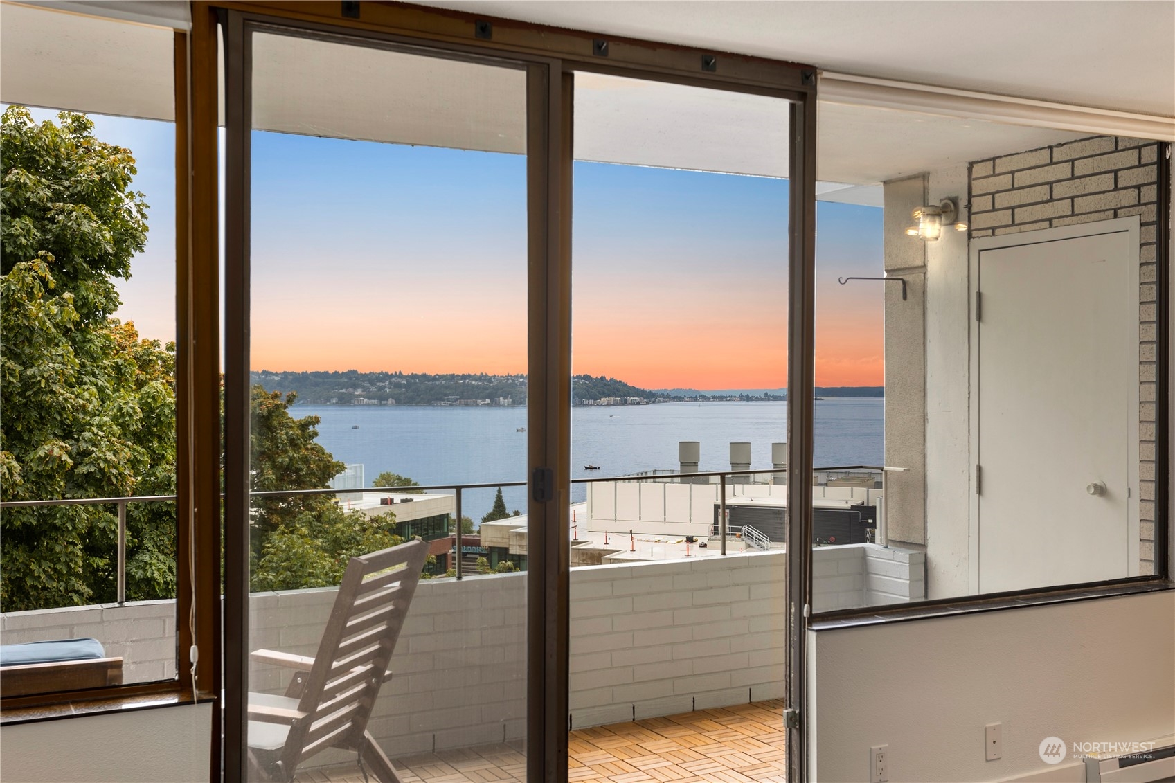 521 5th Avenue W #301