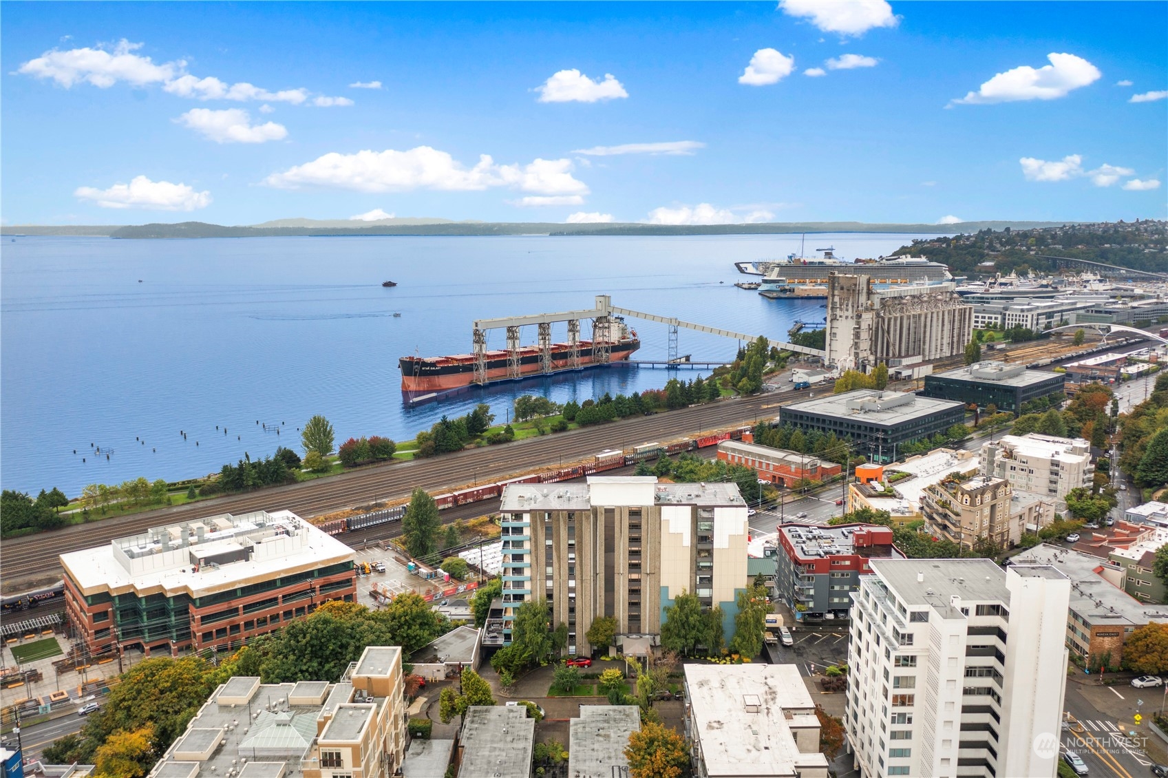 521 5th Avenue W #301