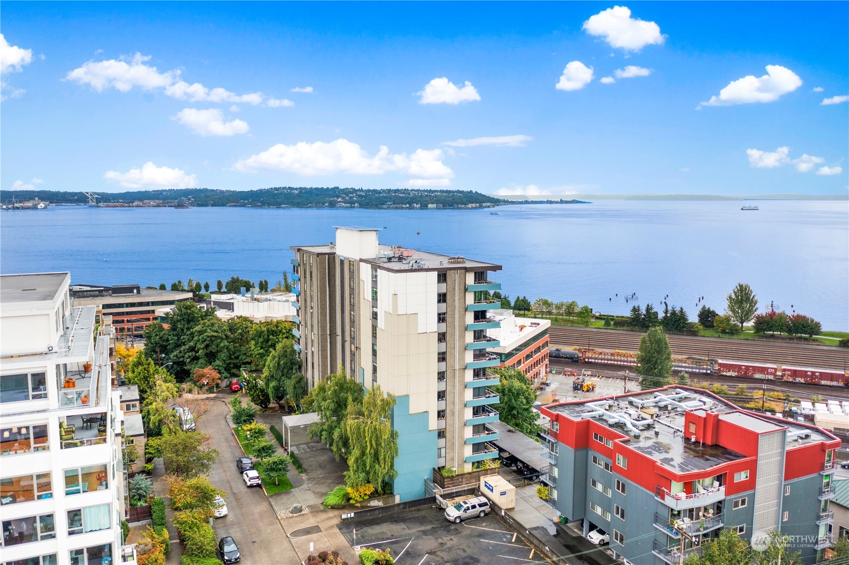 521 5th Avenue W #301