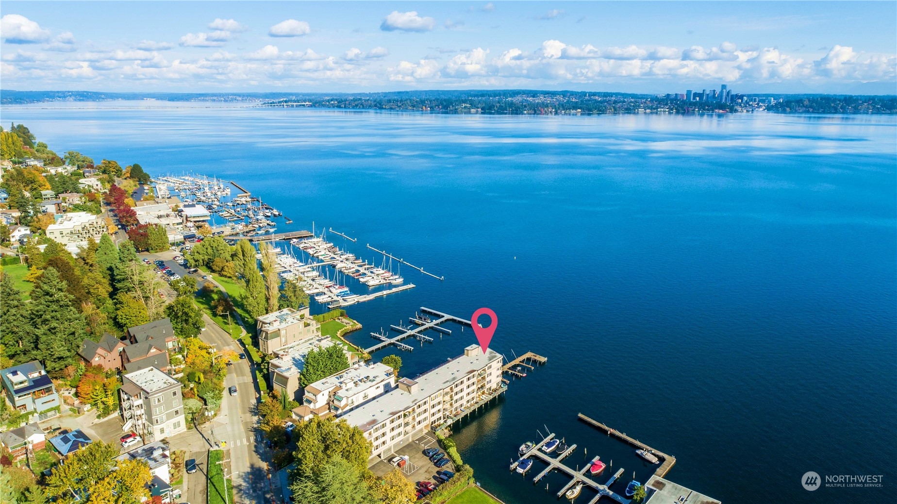 334 Lakeside Avenue S #308