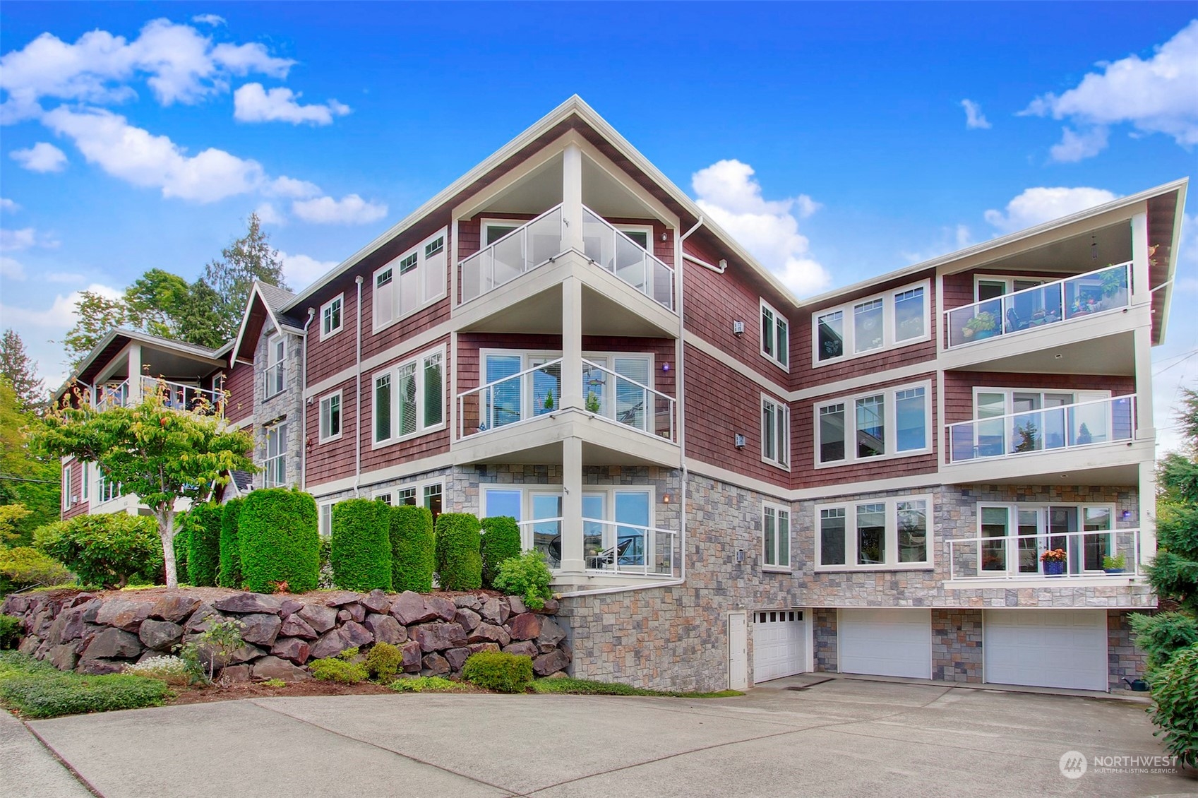 658 Glen Street #101