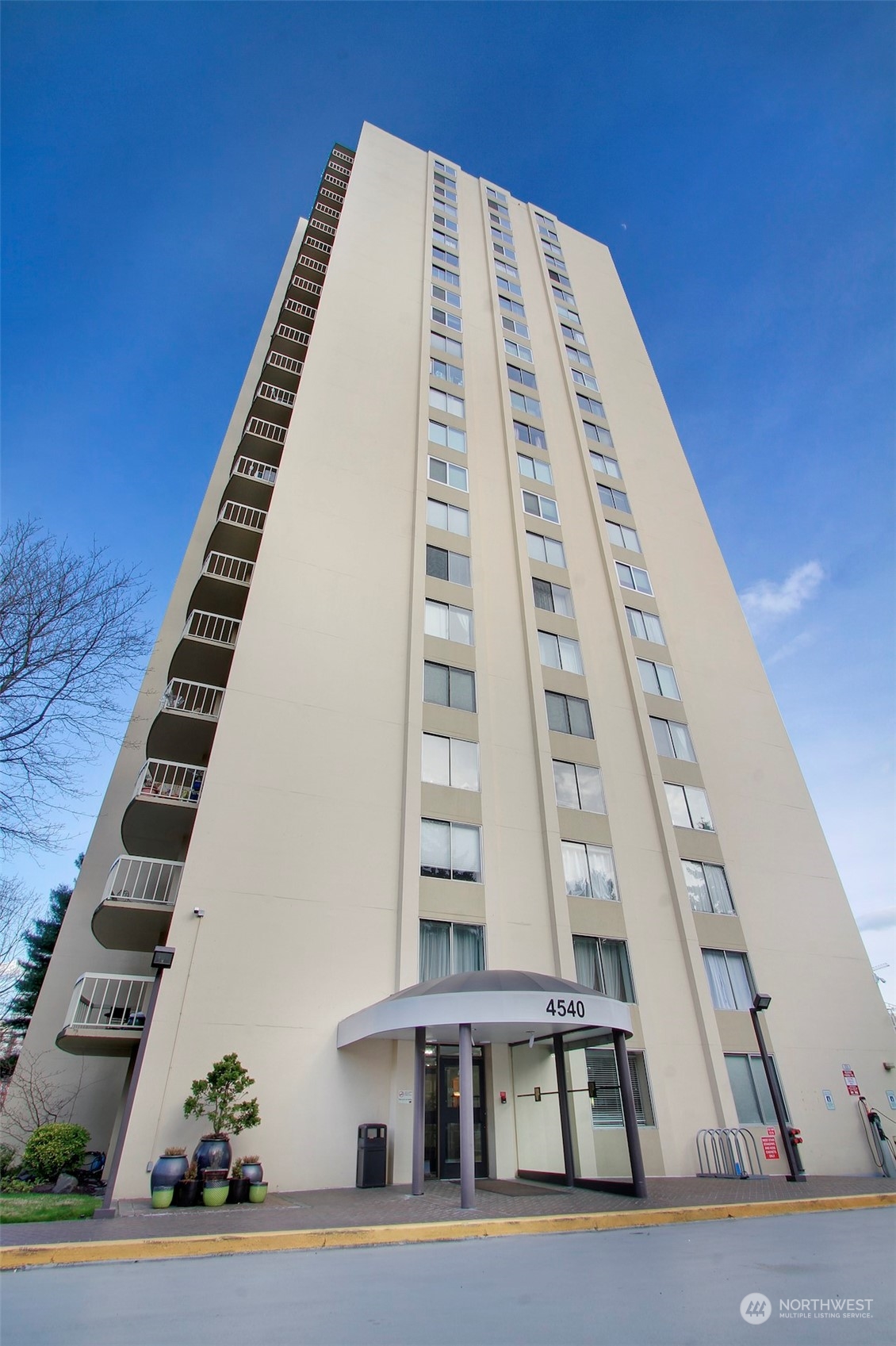 4540 8th Avenue NE #2405