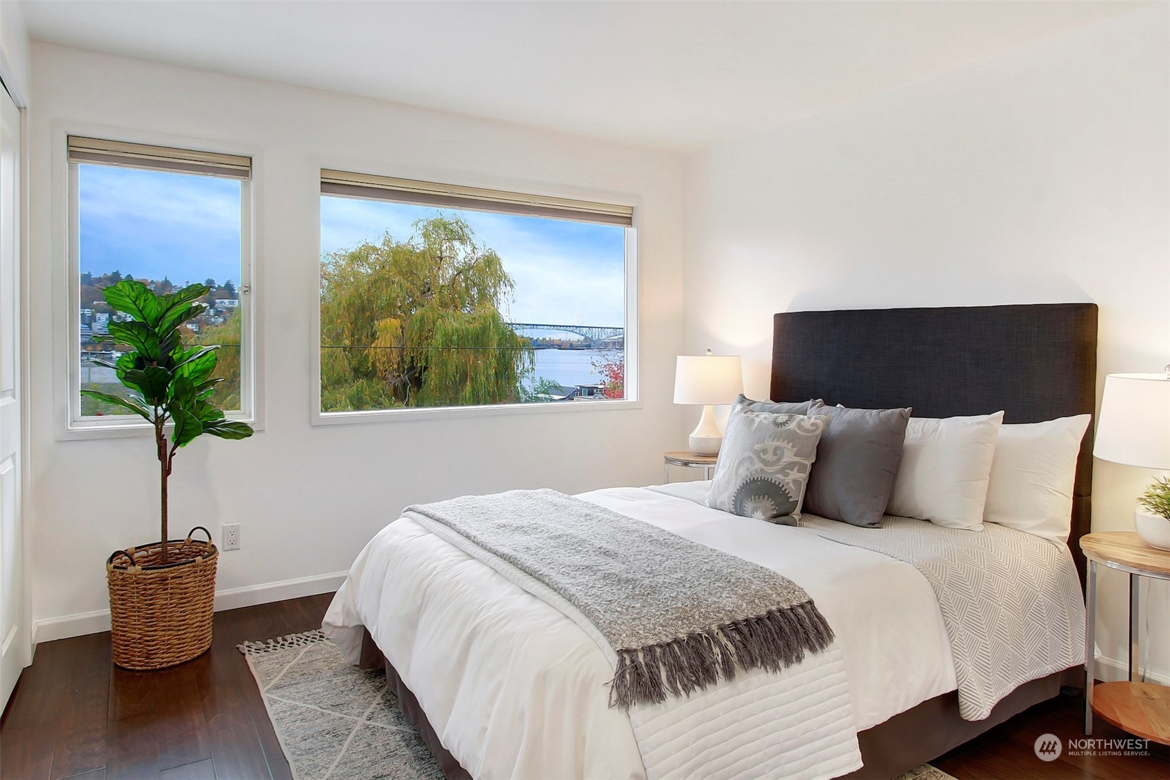 2318 Fairview Avenue E #3