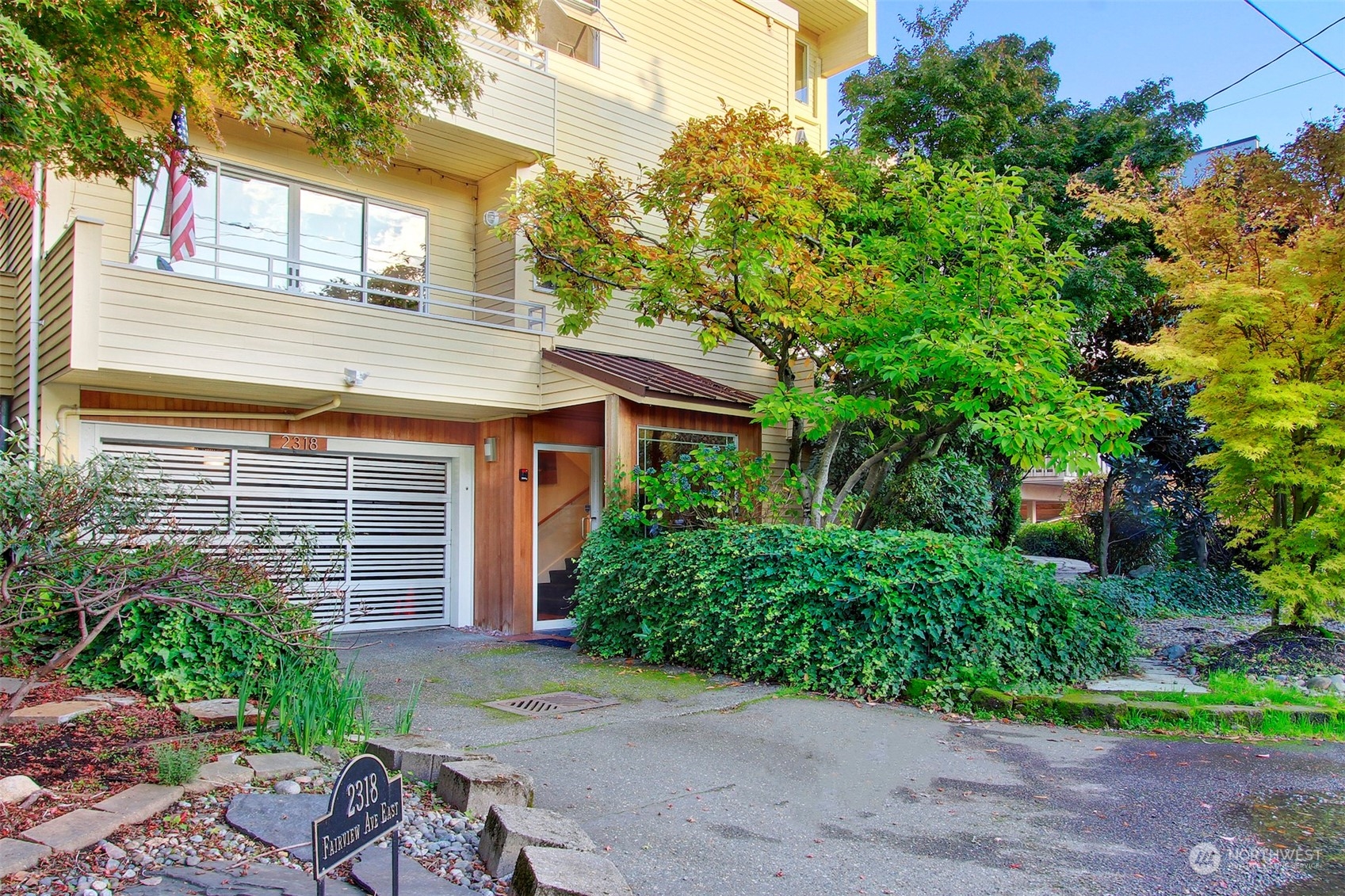 2318 Fairview Avenue E #3