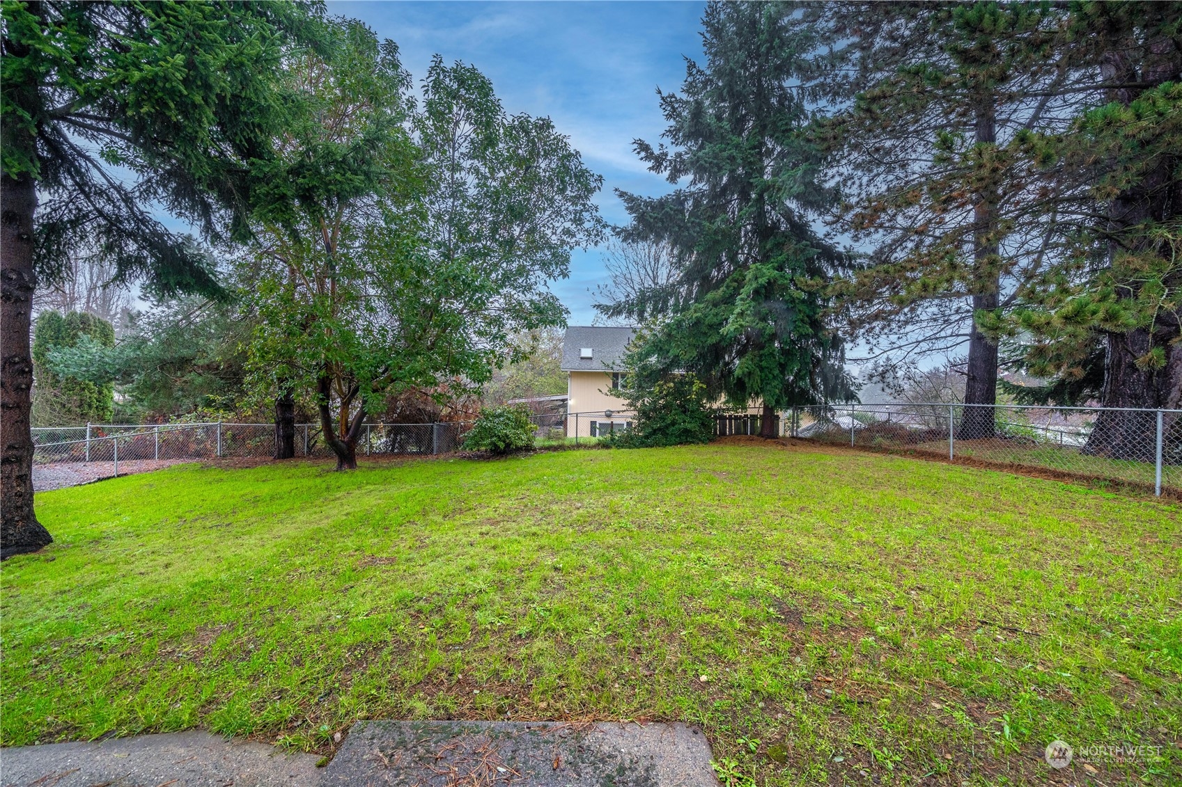 907 SW 104th Street