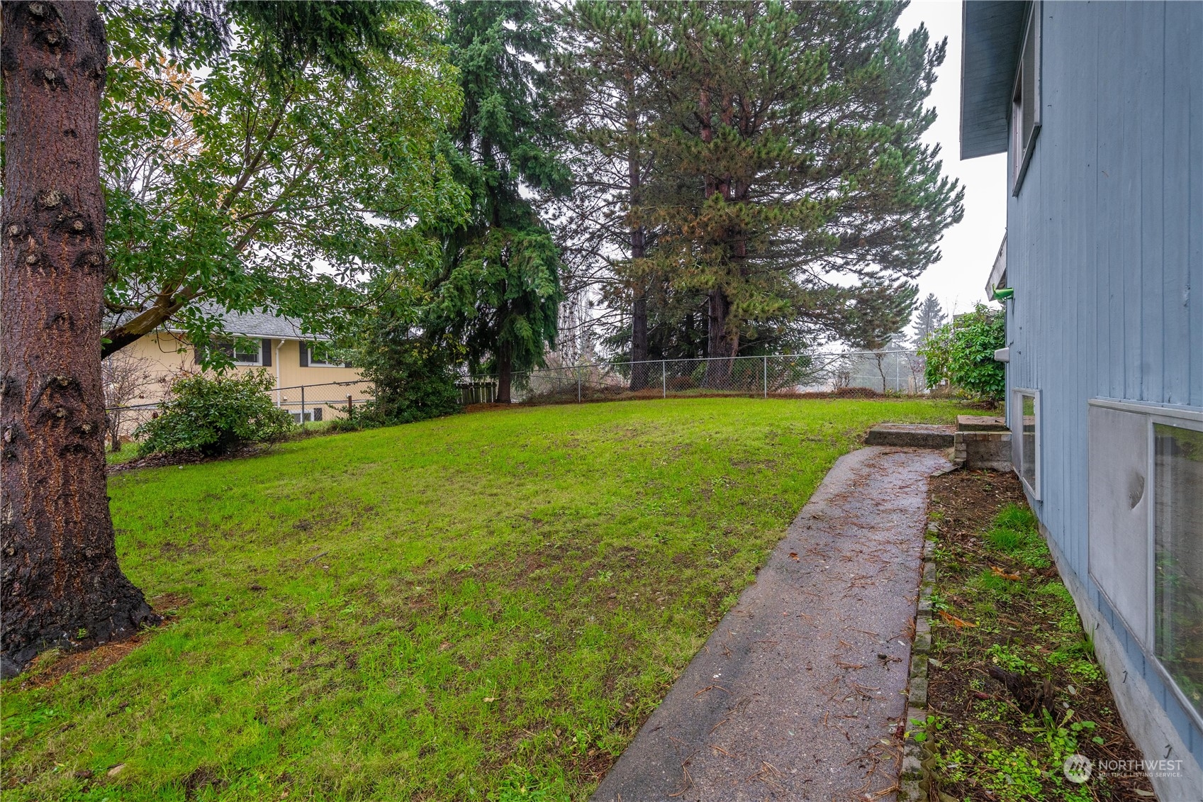 907 SW 104th Street