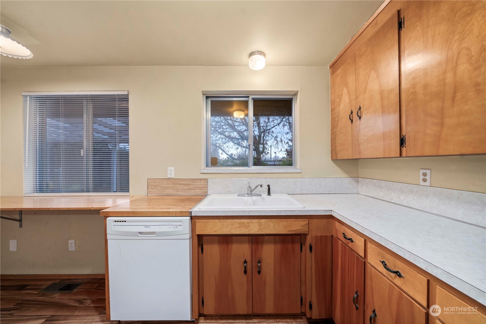 907 SW 104th Street