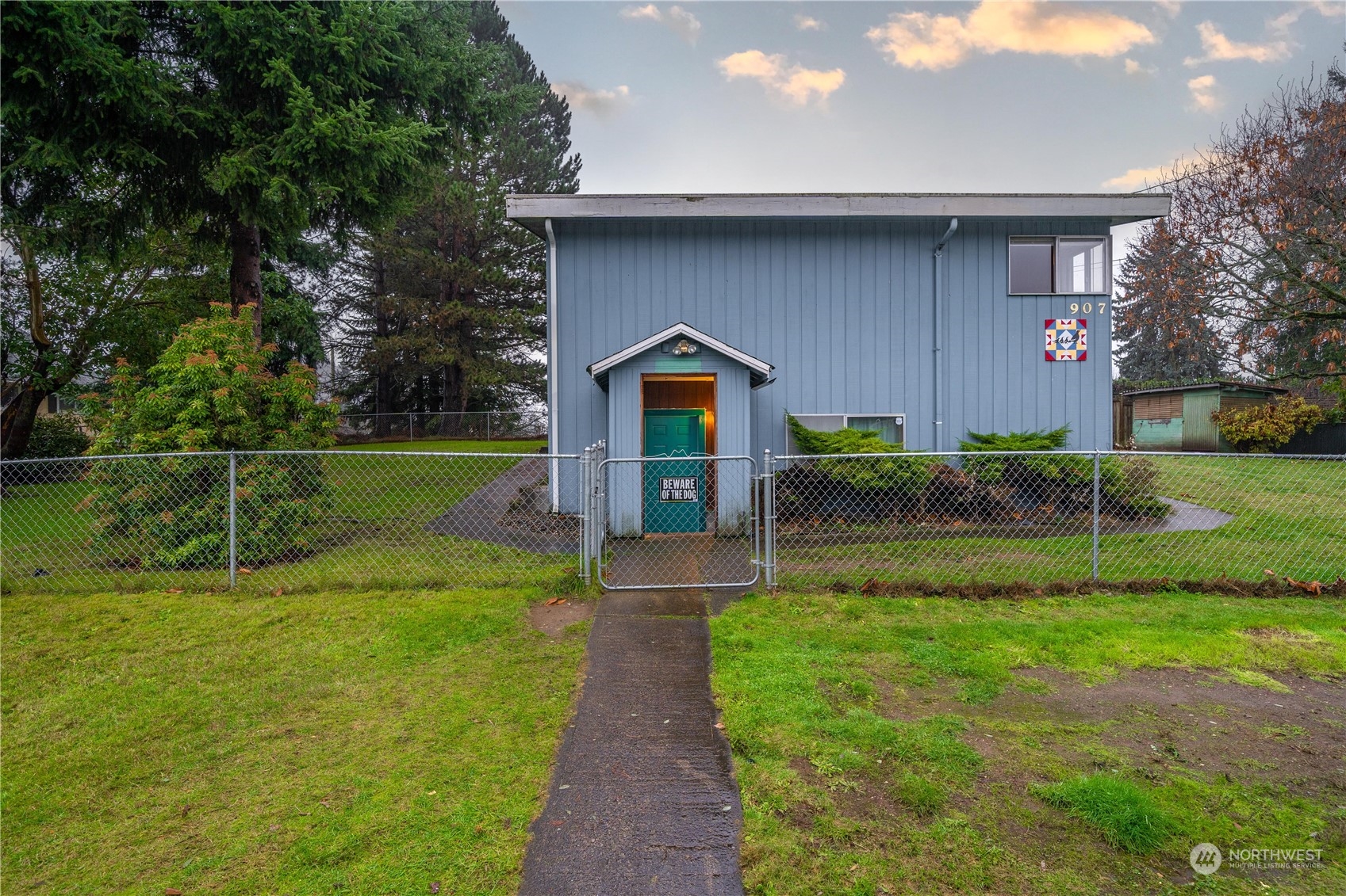 907 SW 104th Street
