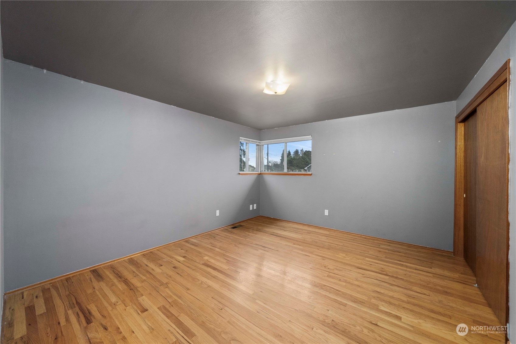 907 SW 104th Street