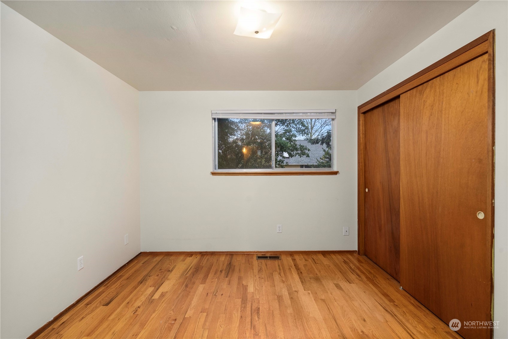 907 SW 104th Street