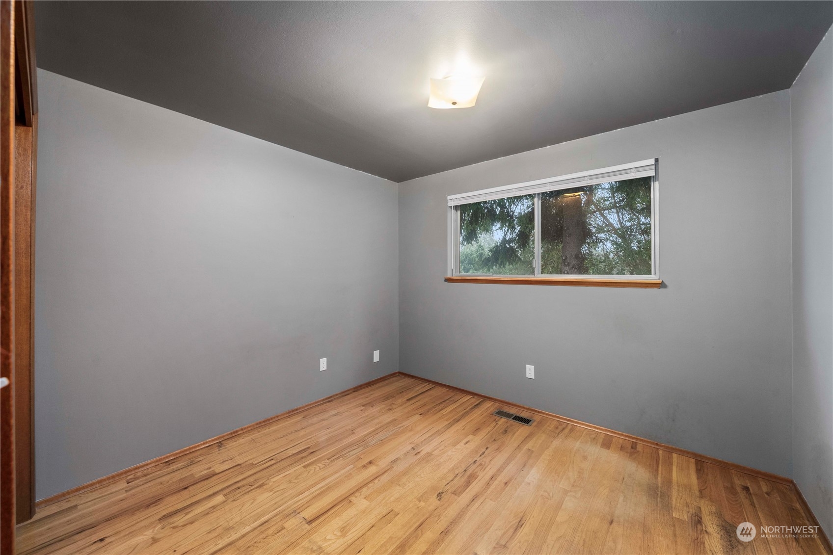 907 SW 104th Street