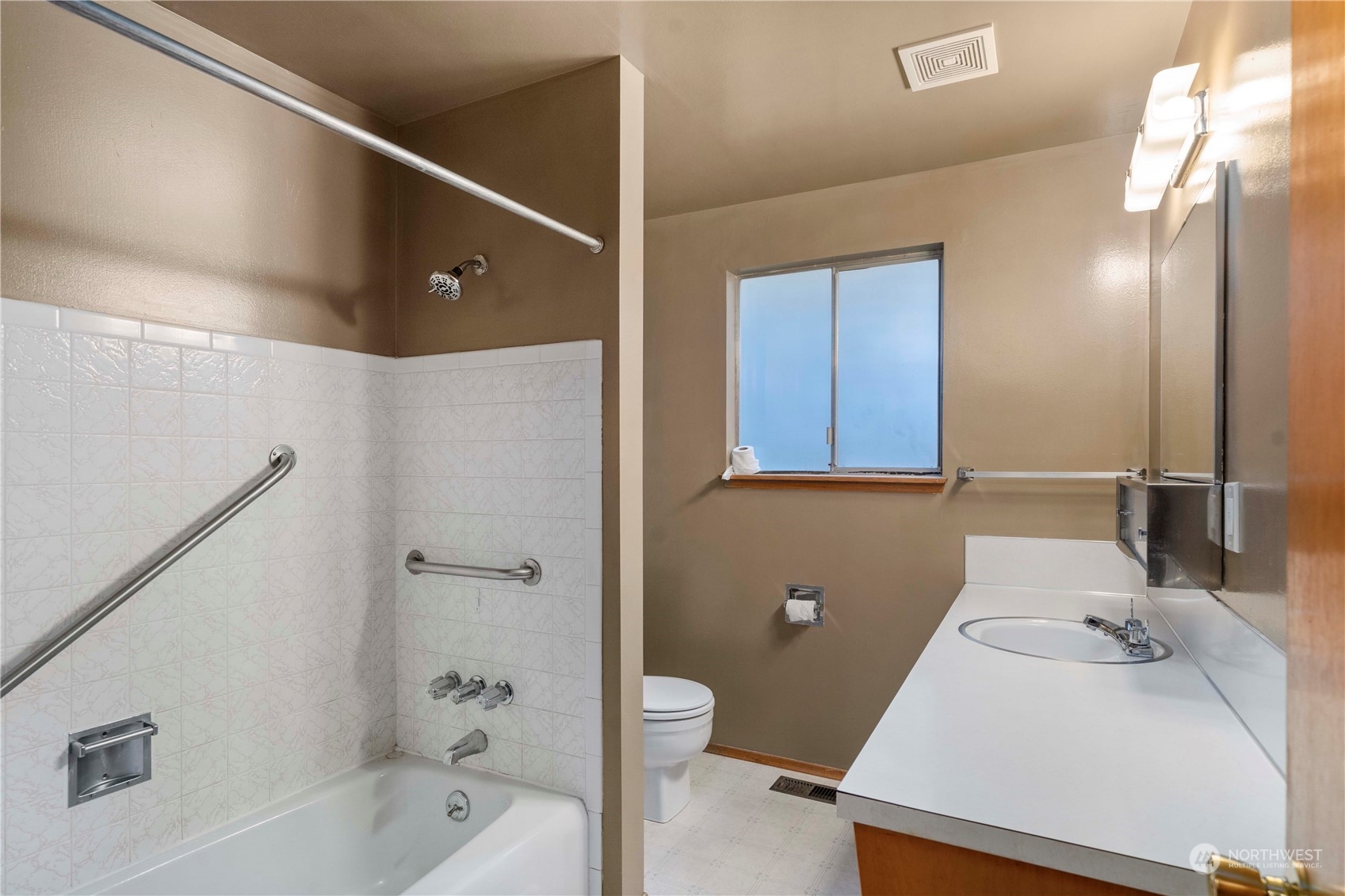907 SW 104th Street