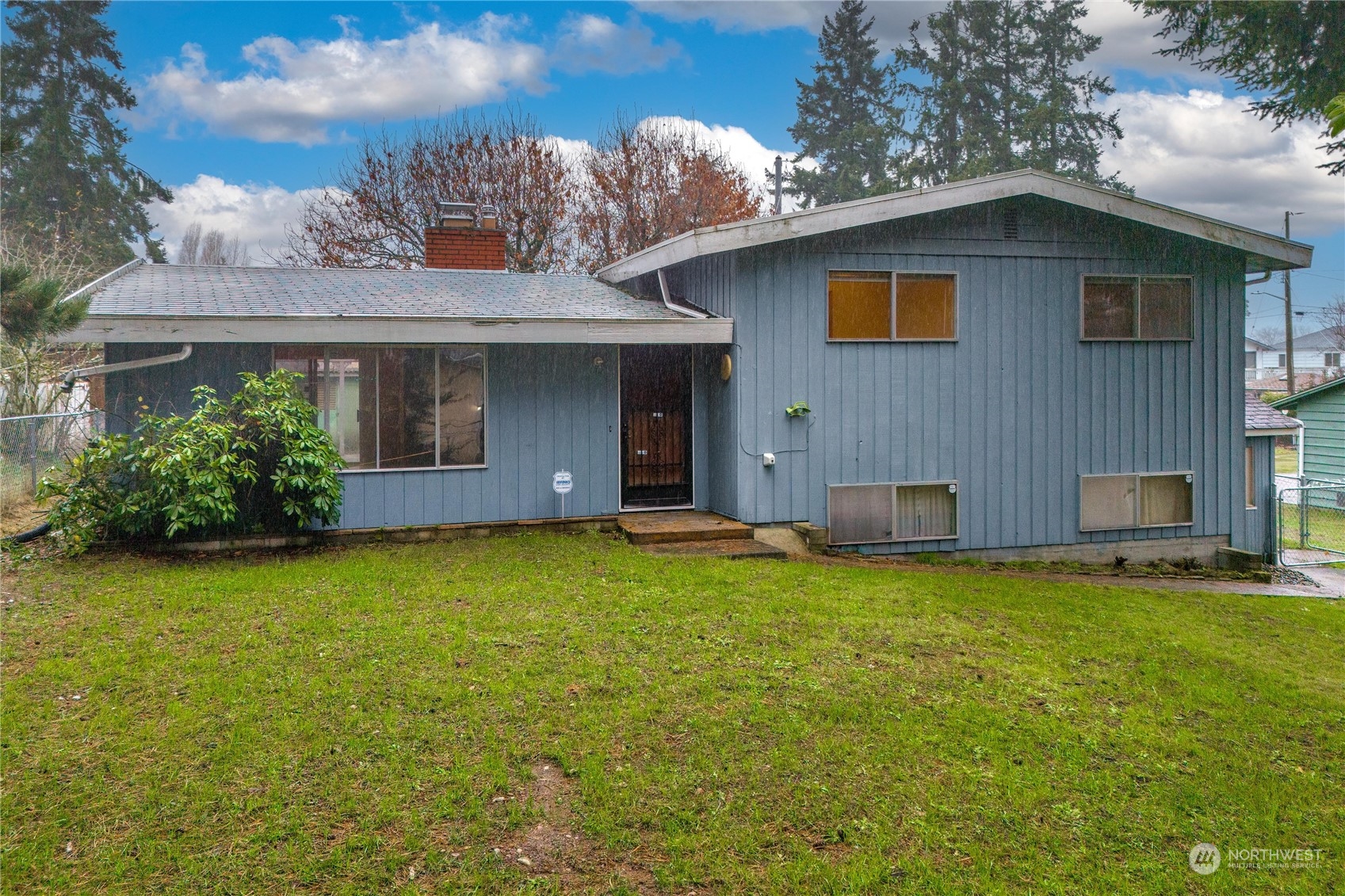907 SW 104th Street