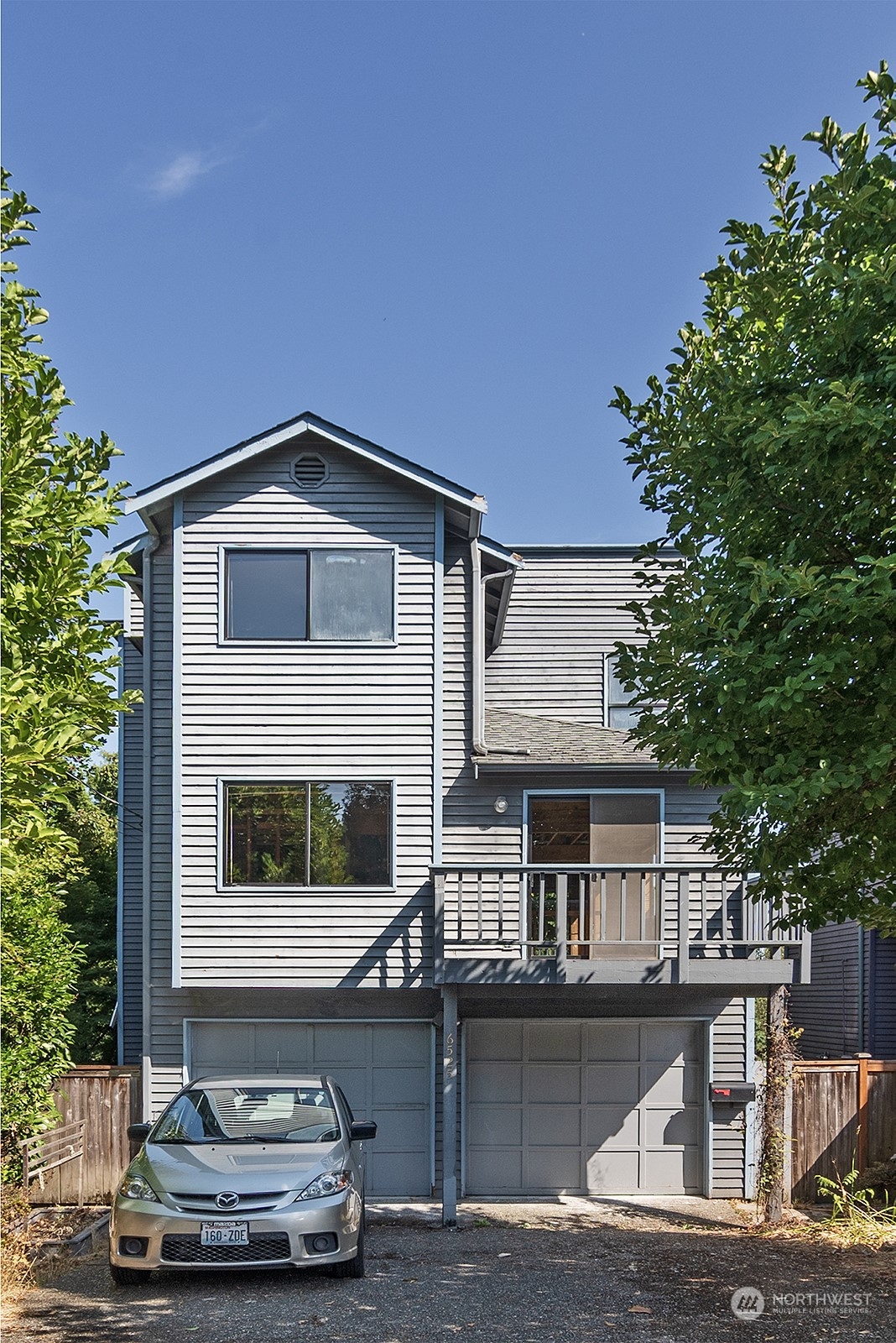 6525 37th Avenue NE