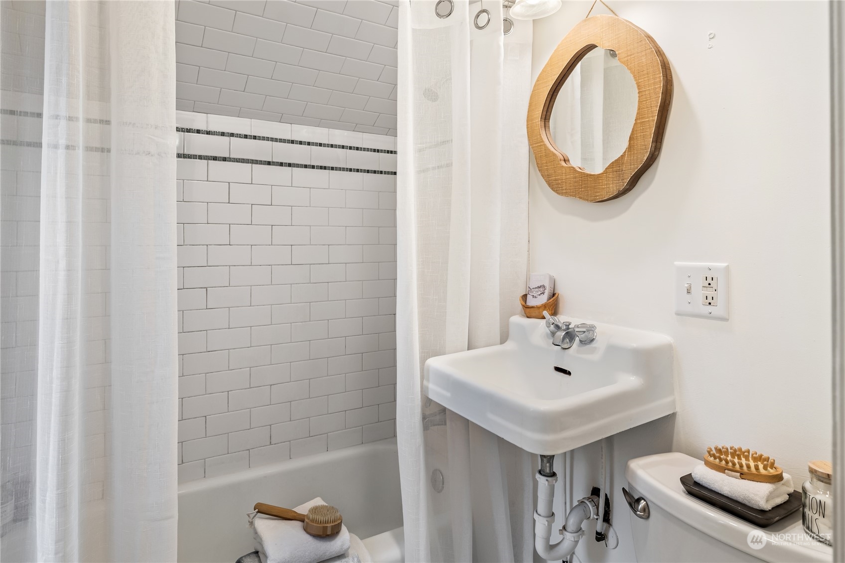 347 NW 82nd Street , -4033