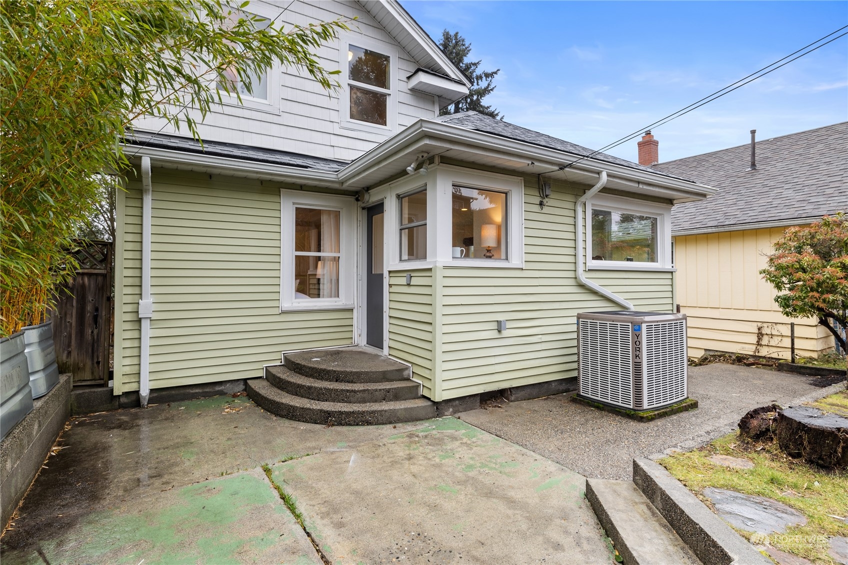 347 NW 82nd Street , -4033