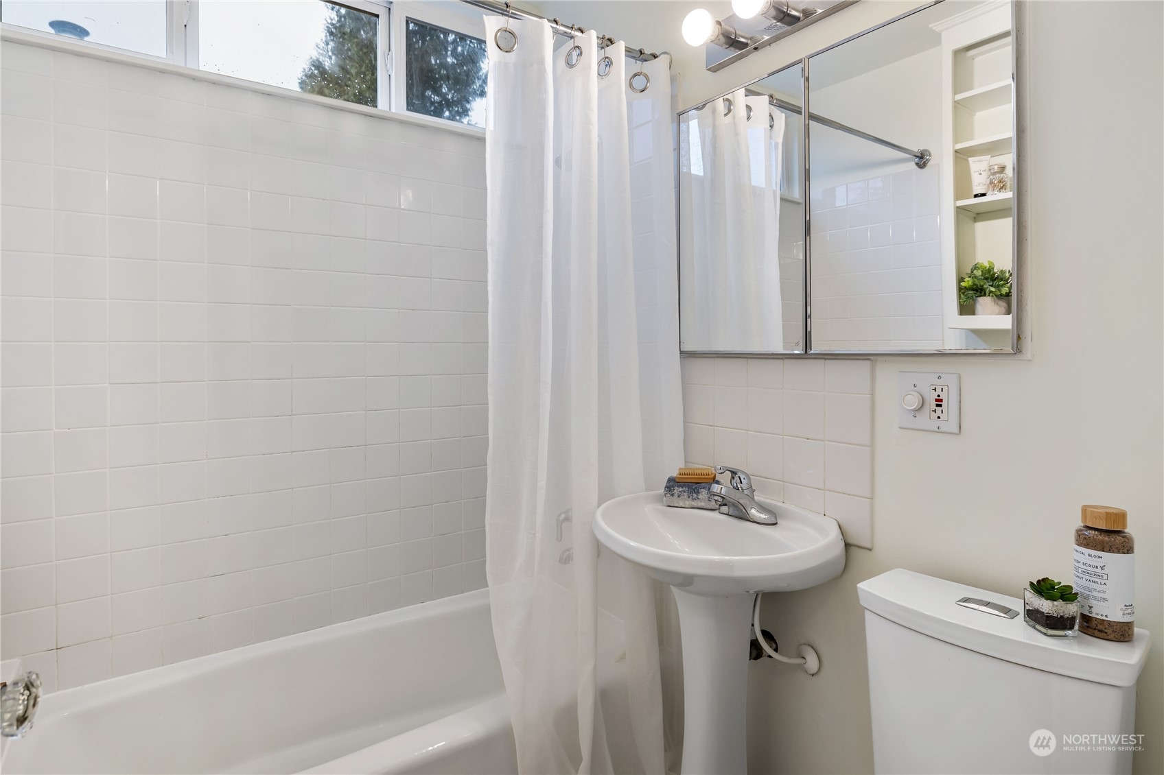 347 NW 82nd Street , -4033