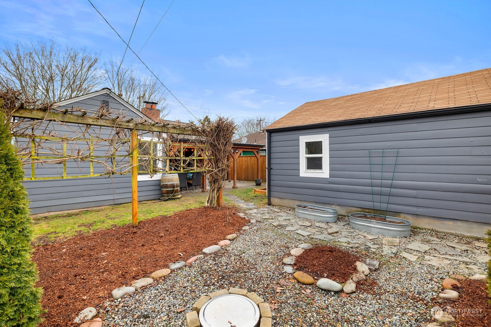 8448 Seward Park Avenue S