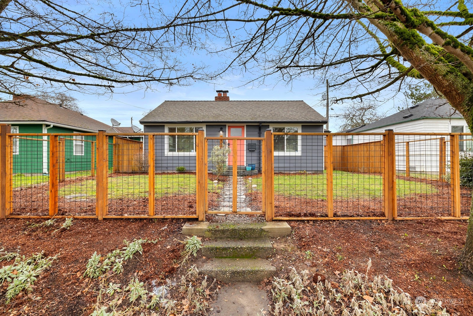 8448 Seward Park Avenue S