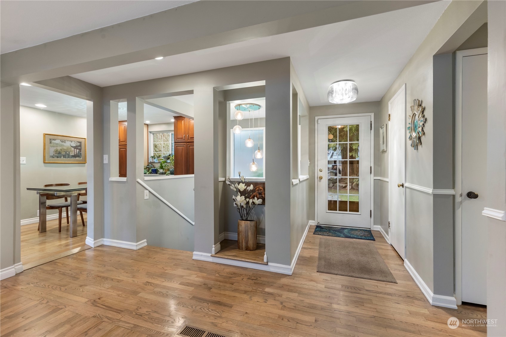 1207 NE 168th